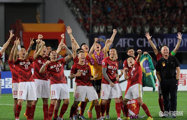 圣埃蒂安主场大胜斯特拉斯堡，取得胜利