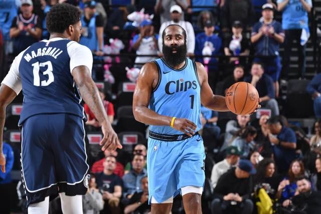 独行侠大胜对手，成功晋级季后赛