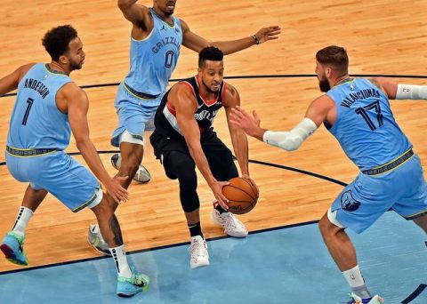 雄猿大胜灰熊，灯泡合砍+得分