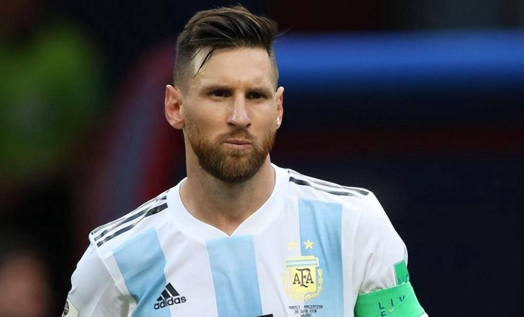  两大名宿吵起来了!热刺阵容平庸吗 只有两巨星? 